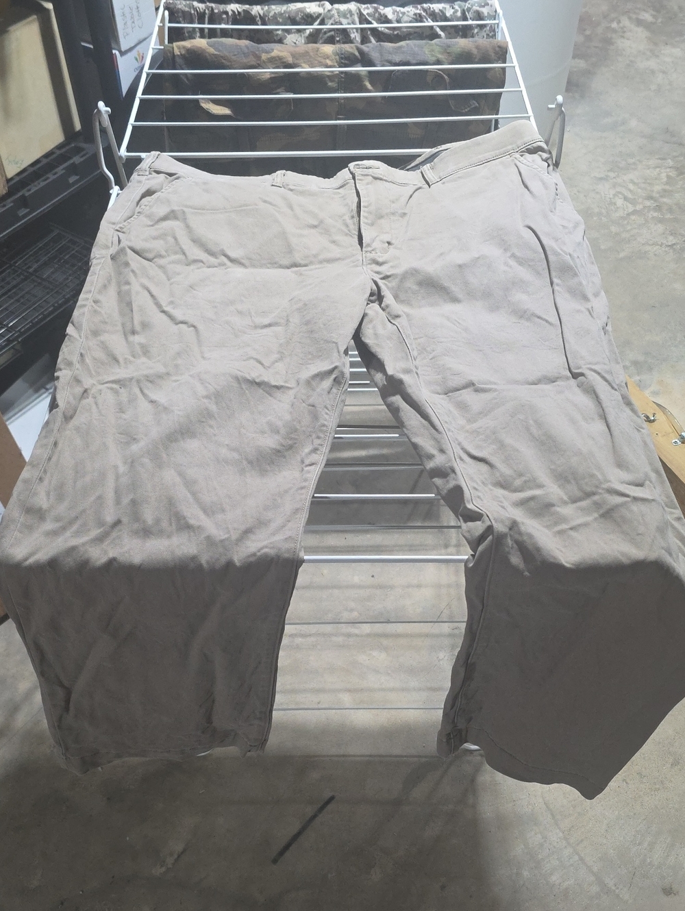 Mens 42x 30 Khaki Pants